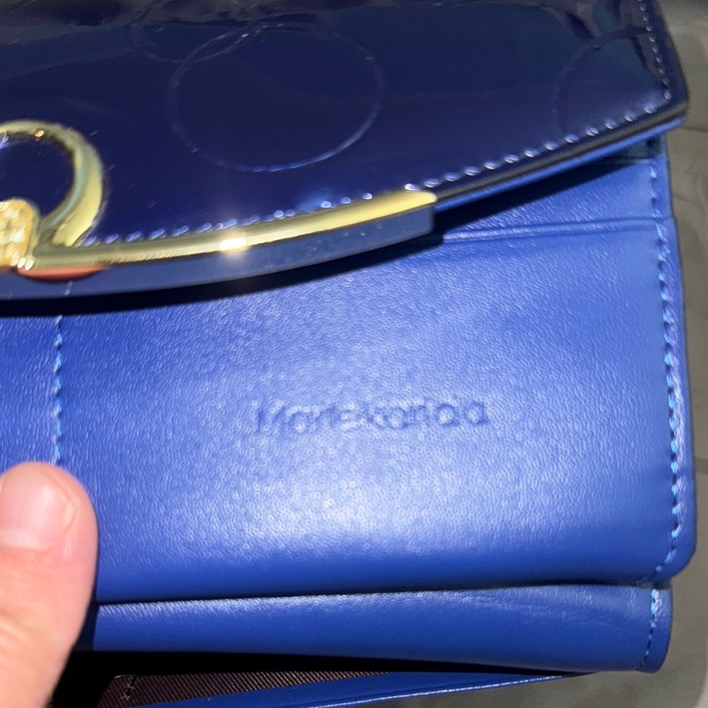 Marlekarida Elegant Blue Wallet with Gold Accent - Picture 9 of 15